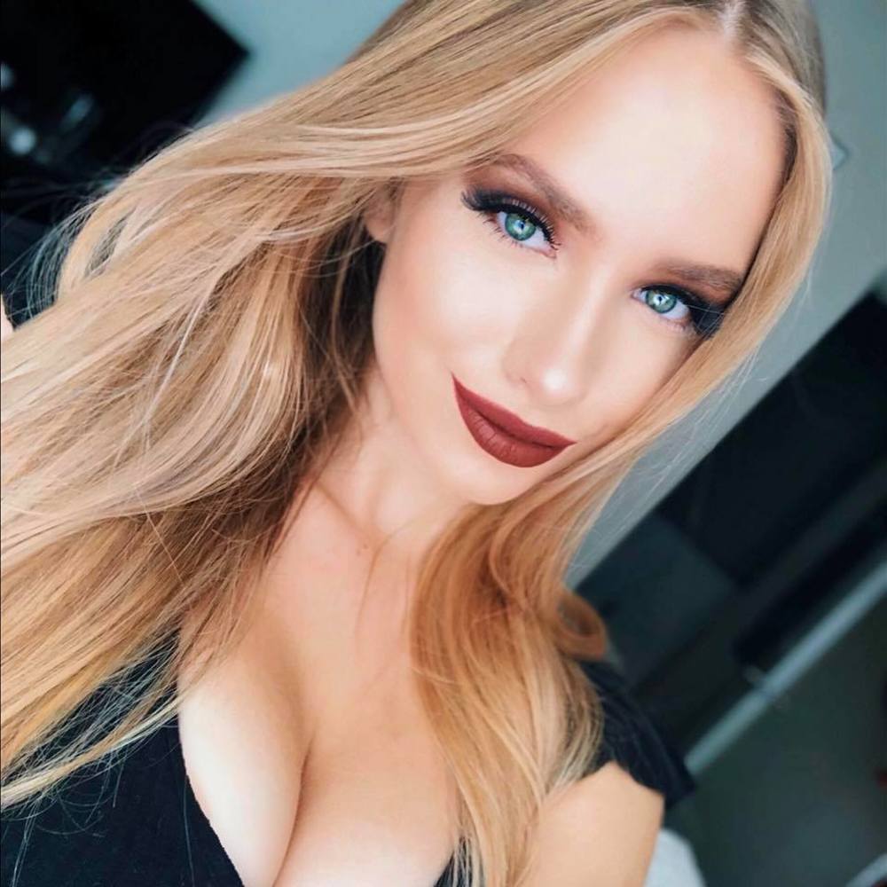 Meet your Posher, Kristina